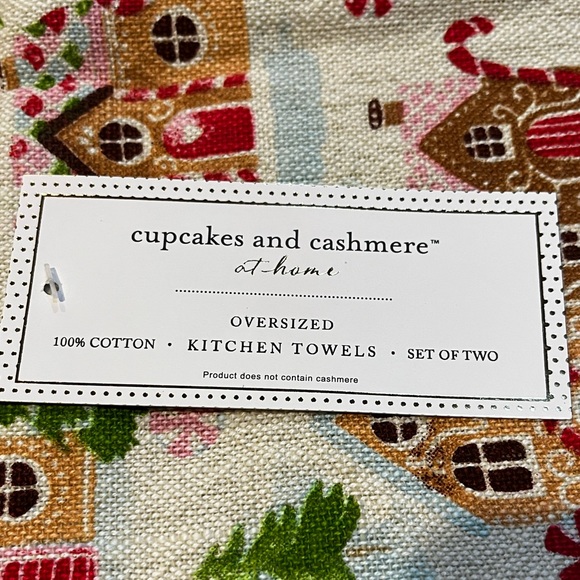 NEW Set of Two Cupcakes And Cashmere Cotton Gingerbread Dish Towels 20” x 30” - Picture 4 of 5